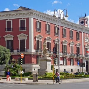 Bari Noleggio con Conducente - Palazzo Prefettura