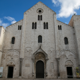 Bari Ncc - Portone della Basilica di San Nicola