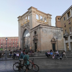 Piazza Sant'Oronzo a Lecce-Excursion BARI NCC